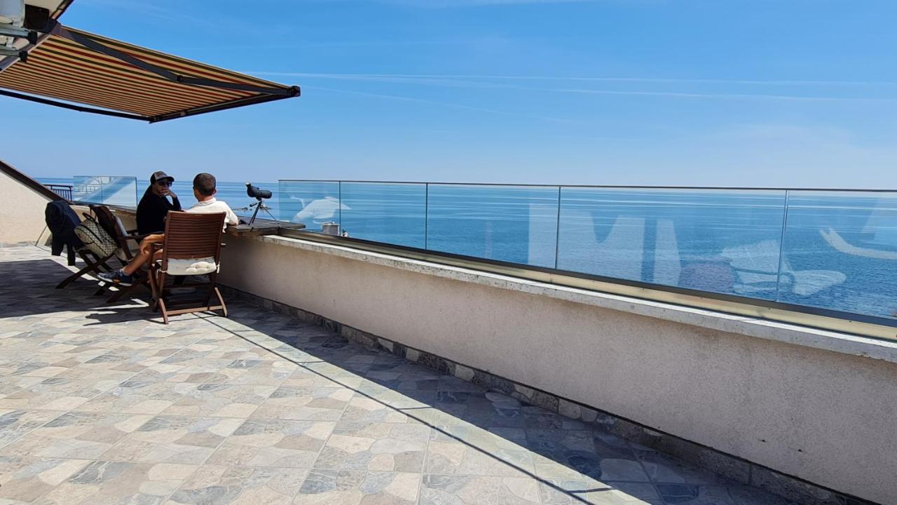 茨雷沃Magic Sea View公寓 外观 照片